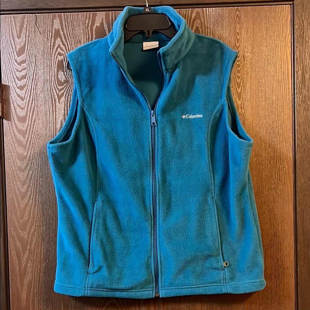 Columbia Teal Fleece Vest